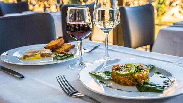 La Nouvelle Seine Foie gras et tartare de saumon