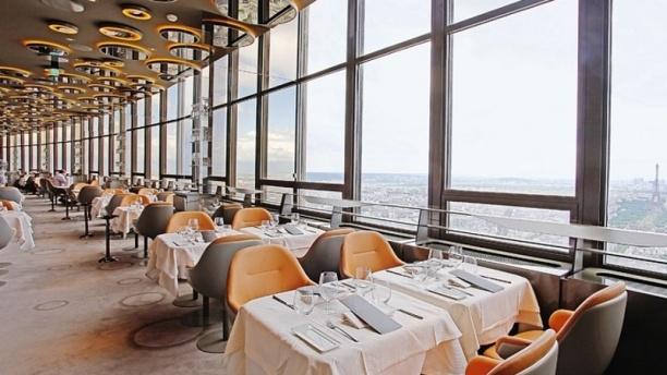 tour montparnasse restaurant qui tourne