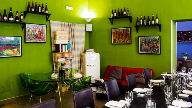 Cantina la Barbera Vista locale