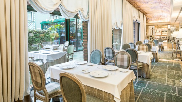 erección entre amigos restaurantes