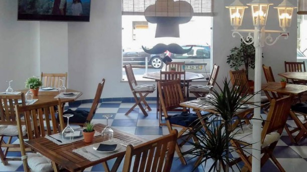 Morae's Coffee House Vista do interior