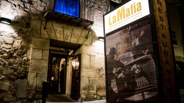 Restaurante La Mafia Se Sienta A La Mesa Merida En Merida Men 