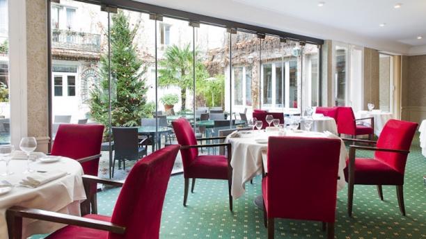 La Table Des Maréchaux Hôtel Napoléon In Fontainebleau La Table Des Maréchaux Hôtel Napoléon