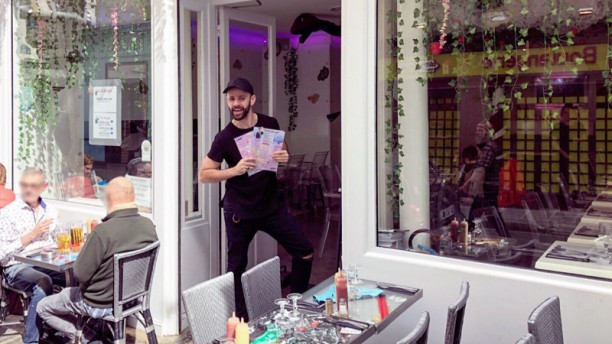 Tata Burger Bienvenue chez Tata Burger