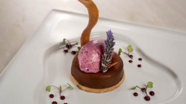 Mercearia Eborim Sobremesa