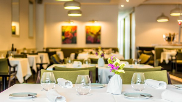 IN Diferente Vista do interior