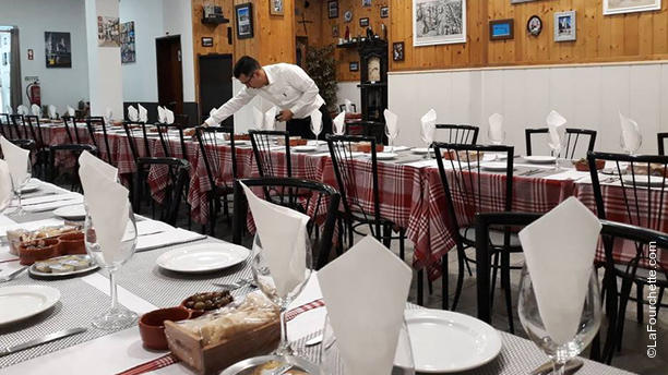 Nossa Lisboa Sala principal - Menus de grupo - Restaurante Nossa Lisboa