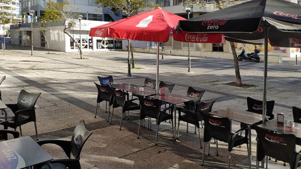 Izzy Casual Food Esplanada