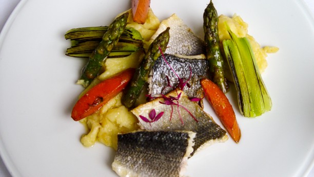 Loios - Pousada Convento Évora Prato principal