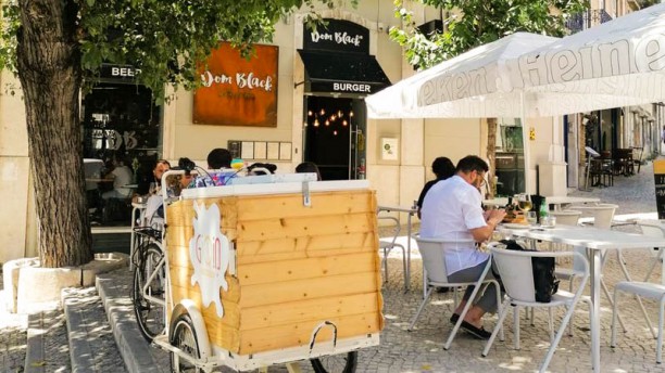 Dom Black Lisboa Esplanada