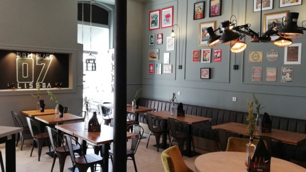 Dom Black Lisboa Sala