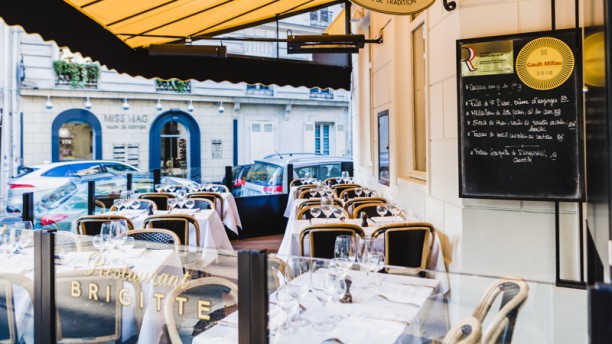 Restaurant Brigitte à Paris (75017), Saint-Lazare, Batignolles - Place ...