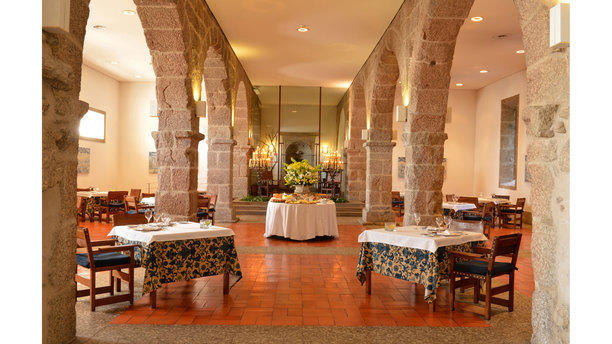 Dona Mafalda - Pousada de Guimarães sala