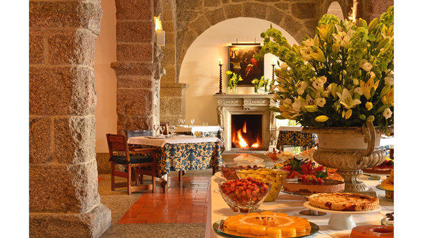 Dona Mafalda - Pousada de Guimarães sala3