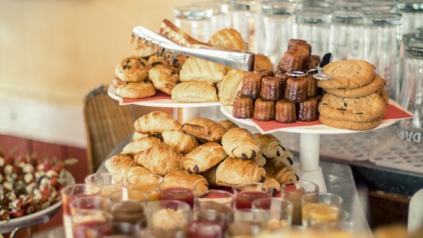 Le Petit Baïona Viennoiseries et Cannelés