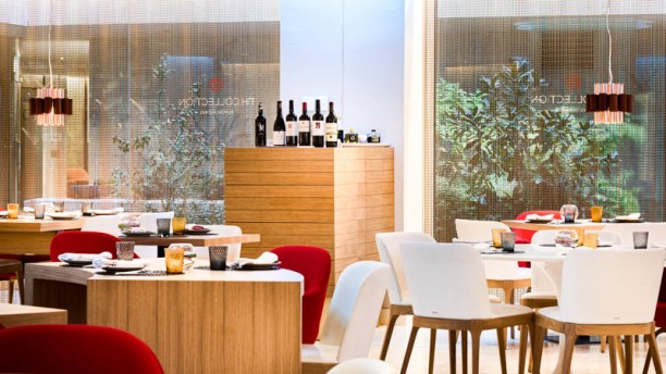 DOMO - Hotel NH Collection Eurobuilding Vista de sala