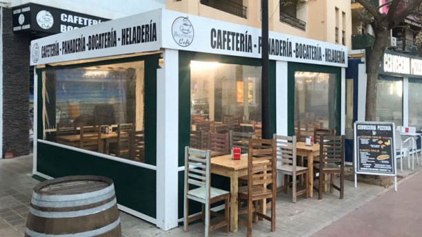 Restaurante Brothers Café en Port Saplaya - Opiniones ...