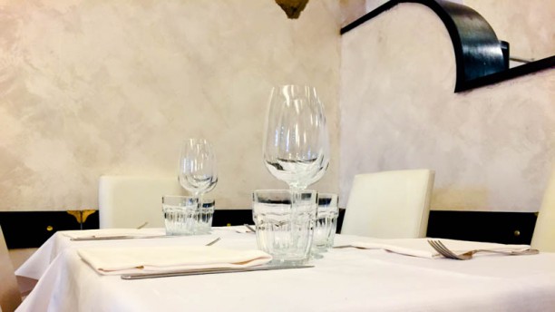 Resultado de imagem para volare restaurant in rome