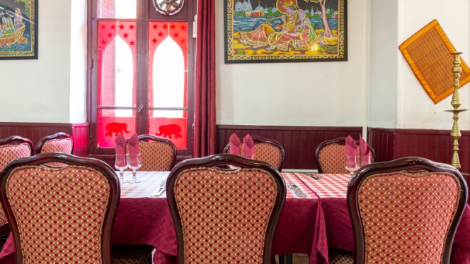 Roi Du Taj Mahal - Restaurant - Arcueil