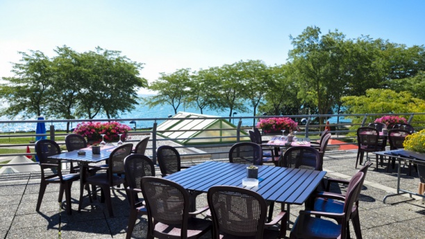 Restaurant Café Des Amis à Neuchâtel Avis Menu Et Prix