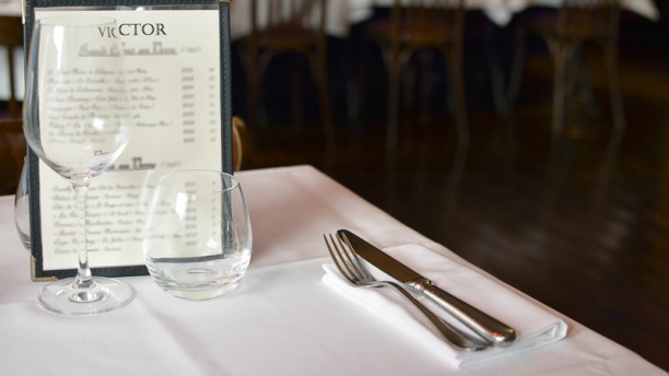 Victor Détail de la table