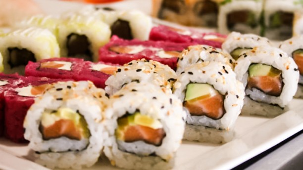 Sakura Linda a Velha Sushi