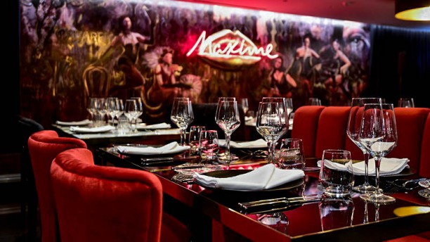 Maxime Restaurante Bar Vista do interior