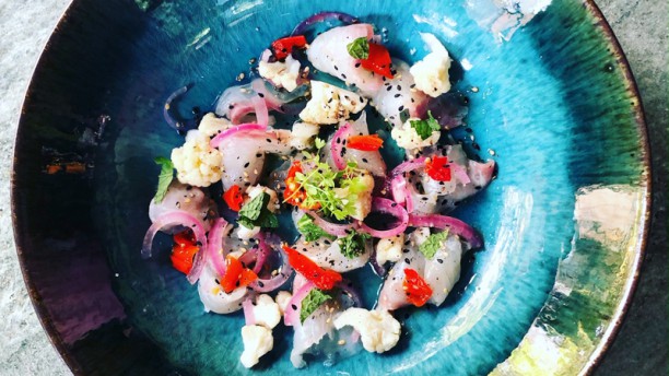 Champ's da Baixa Bistrô Sashimi dourada