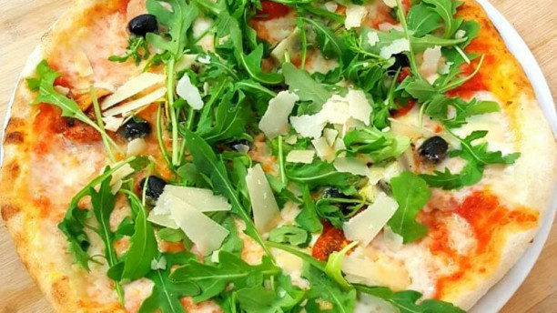 Mezza Luna - Pizzeria Artisanale in Paris - Restaurant Reviews, Menu ...