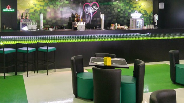 Love Lisbon - Centro Comercial Martim Moniz sala