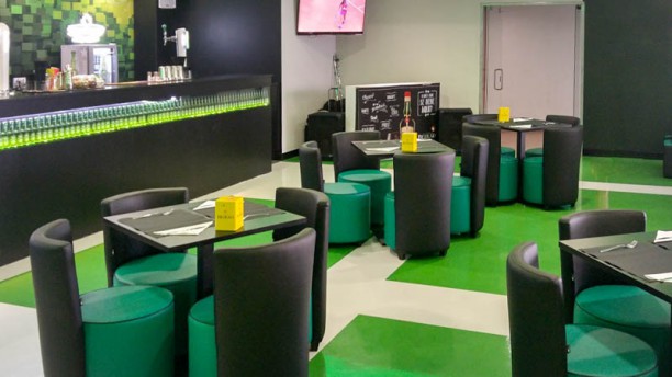 Love Lisbon - Centro Comercial Martim Moniz sala