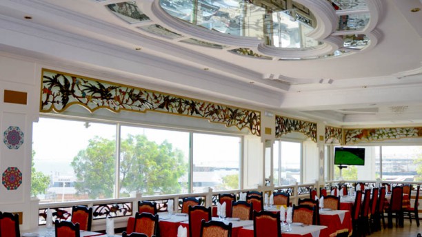 Delhi Darbar Cacilhas Vista da sala