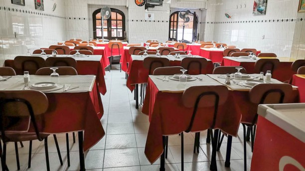 Yambu Restaurant Vista da sala