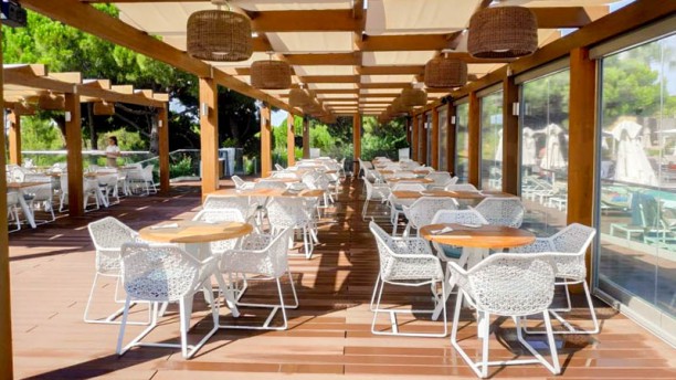 Open Deck - EPIC SANA Algarve Vista do interior