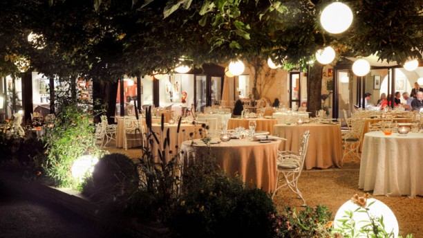 Le Pont de l'Ouysse - Restaurant, Pont de l'Ouysse 46200 Lacave ...