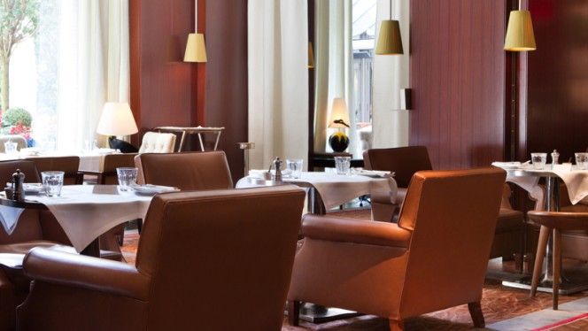 Le Bar Long - Hôtel Royal Monceau - Restaurant - Paris