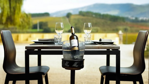 Quinta do Gradil Daquela janela avistamos a tranquilidade da serra e os aromas a campo