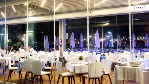 El Camarote Vista sala