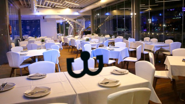 El Camarote Vista sala