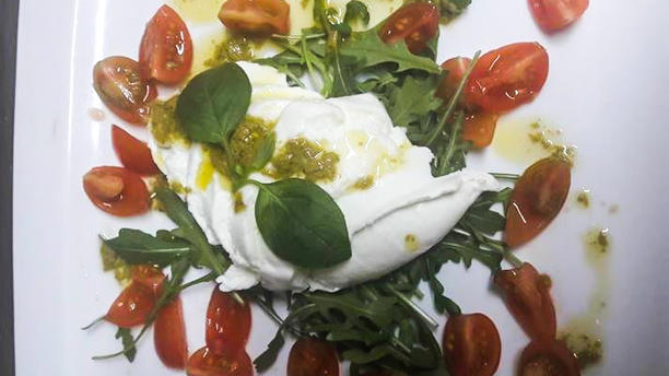 Tasca Mama Rosa Plato