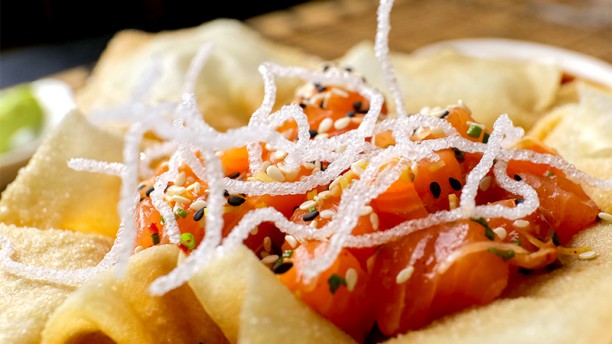 Kyonagi Sushi Kimuchi de Salmão