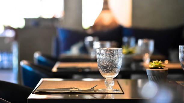 FUEL Restaurant & Bar Vista do interior