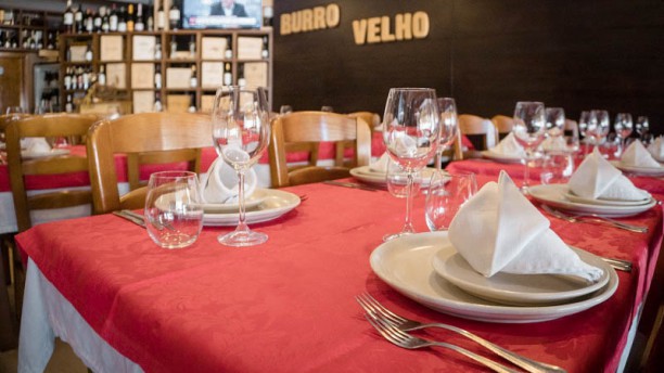 RESTAURANTE BURRO VELHO Vista sala