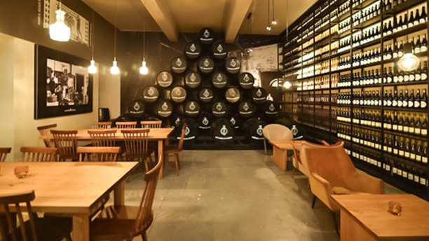 By The Wine - José Maria da Fonseca Sala Barricas