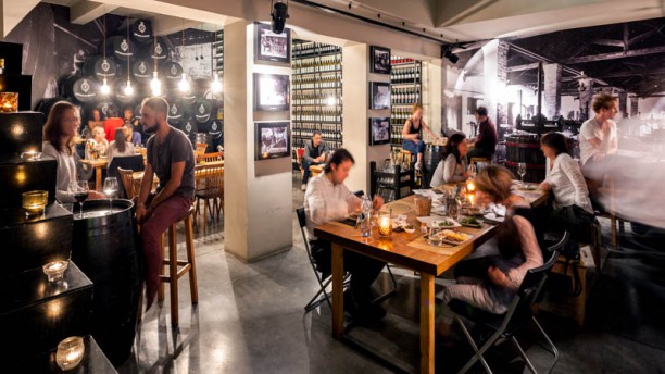 By The Wine - José Maria da Fonseca Sala Prensa