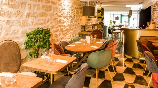 Les 3 Bornés Vue de la salle