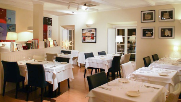 Belém 2 a 8 Vista da sala