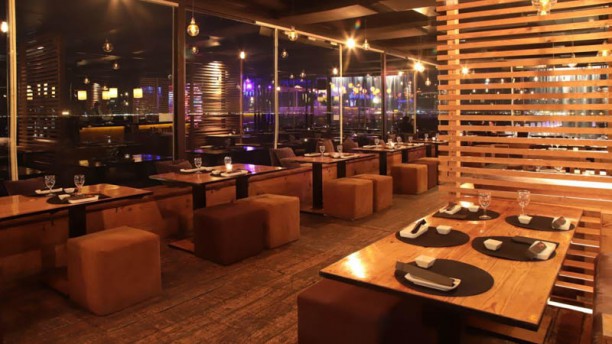 Sakana Restaurante Bar Sushi interior