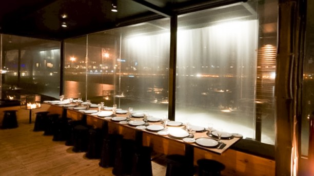 Sakana Restaurante Bar Sushi interior