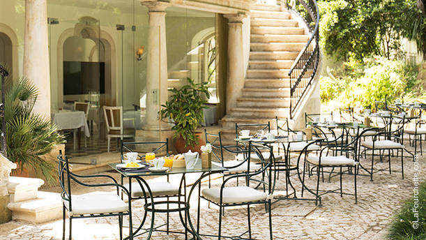 Pedro&Inês esplanada